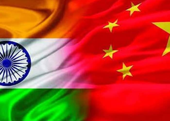 India and China flag