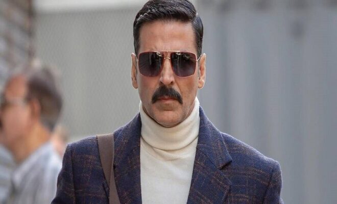 ips officer schools akshay kumar after he shares a picture of himself along with cast of sooryavanshi