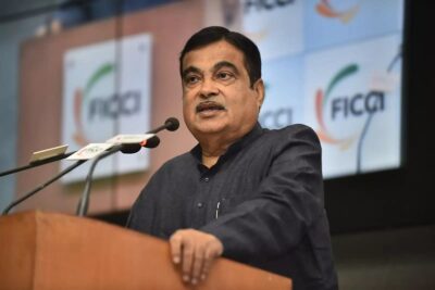 gadkari calls oil import as indirect terror funding