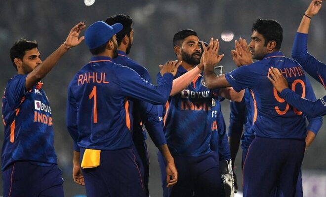 cricketing circle applauds indias t20 victory against new zealand under rahul dravid