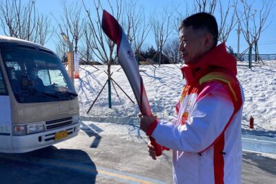 winter olympic in china draws flak over torchbearer