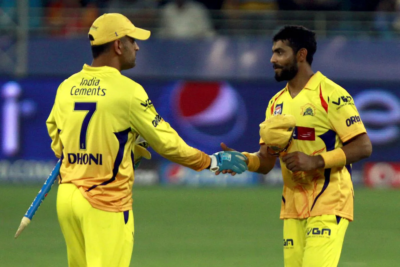 ipl 2022 ms dhoni passes the baton to ravindra jadeja ahead of the opening match