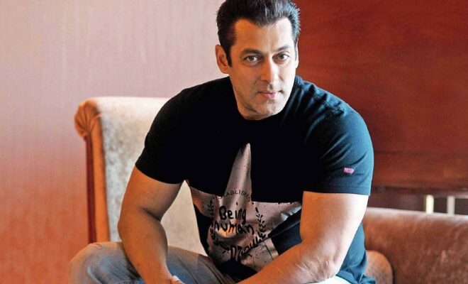 salman khan makes appeal to bombay high court on journalists phone snatching case