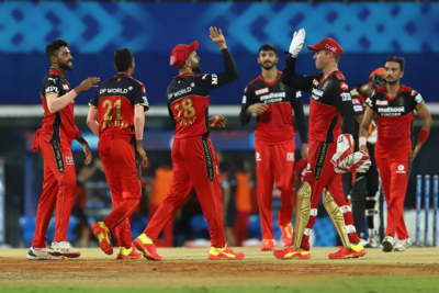 rcb in ipl playoffs played 15 won 6 and reached finals thrice