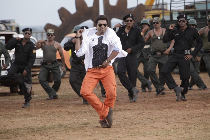 simbu dancing in osthi movie