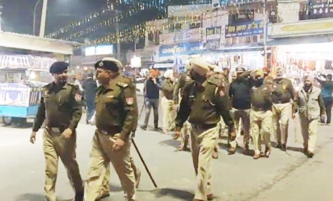 nihang sikhs attack police officers to take control of gurudwara