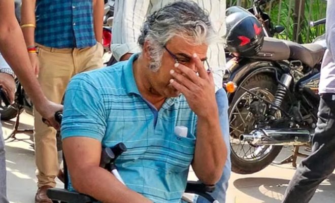 newsclick hr head offers information in exchange for forgiveness