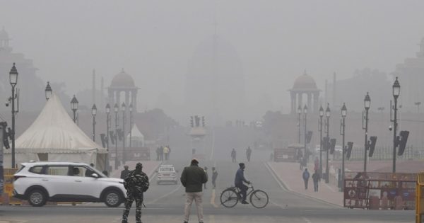 north india wakes up to a colder christmas, fog layer covers cities