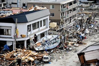 japan lifts tsunami warnings after facing 155 earthquakes in a day