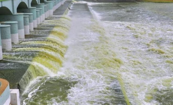 farmers oppose the release of cauvery water to tamil nadu