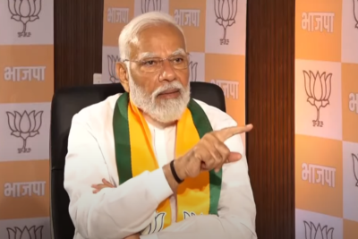 PM Modi's Strong Words Against Opponents of Corruption Charges | Read More