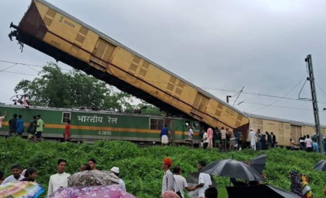 Kanchanjunga Express Collision: 9 Dead, 41 Injured in West Bengal Train Accident