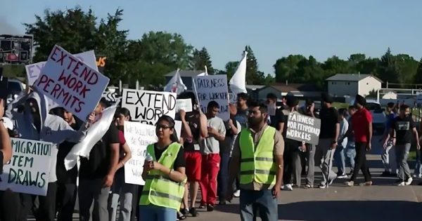 indian students protest against canadian government