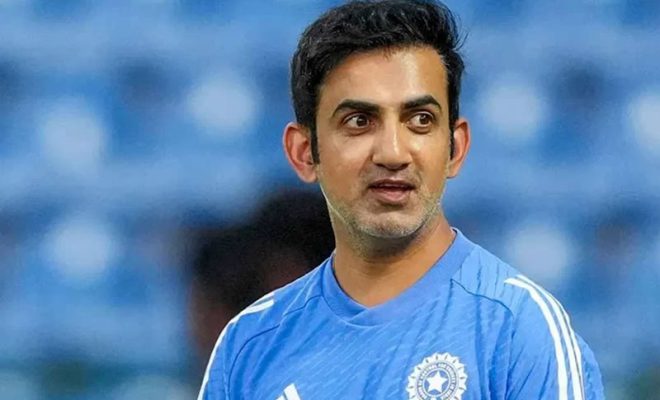 gautam gambhir defends indian pitches