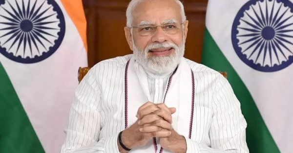 pm modi thanks maharashtra for historic mandate