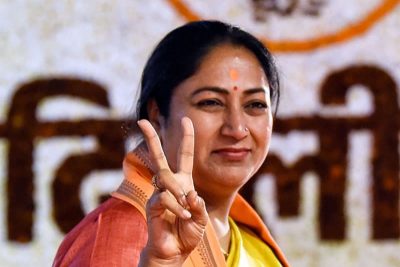 rekha gupta formally became delhi chief minister