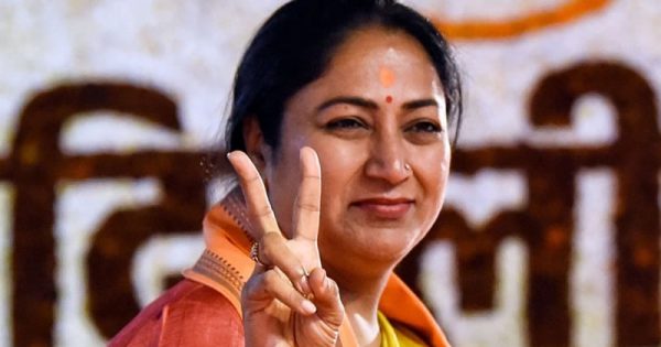 rekha gupta formally became delhi chief minister