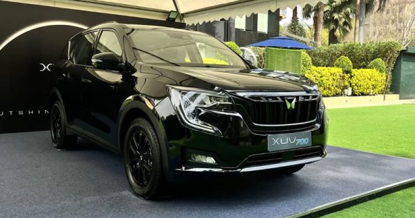 xuv700 ebony edition