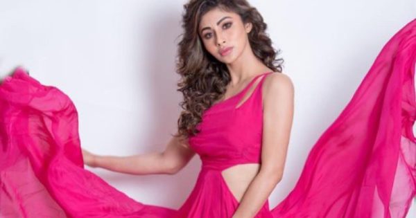 mouni roy