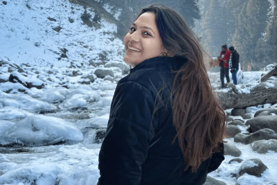 travel vlogger among six arrested