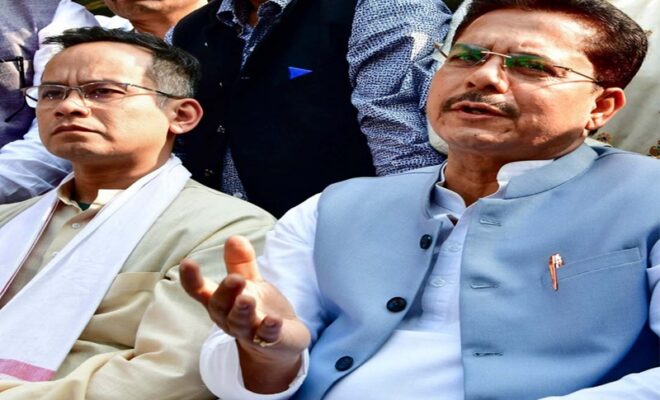 gaurav gogoi pakistan agent row