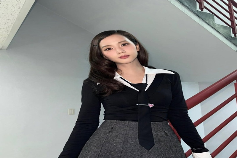 jisoo bollywood collaboration