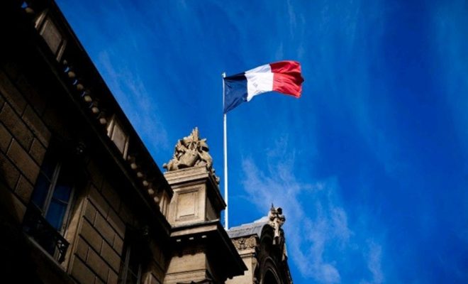 france moves to linux