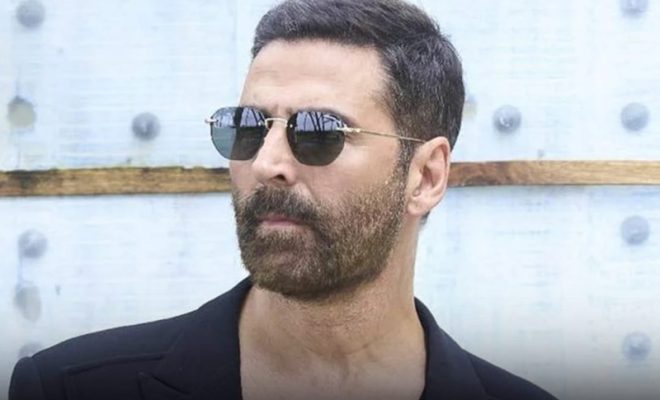 akshay kumar eye surgery explained