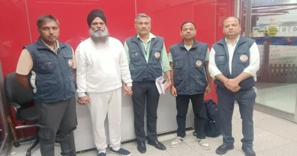 cbi arrests fugitive in delhi